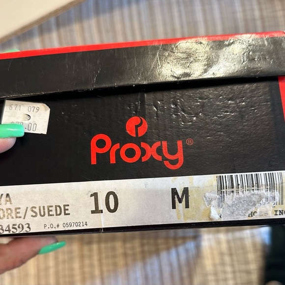 Vintage Proxy Green Suede Buckle Heels Made in Spain Size 10M Block Heel Shoes - Picture 9 of 11